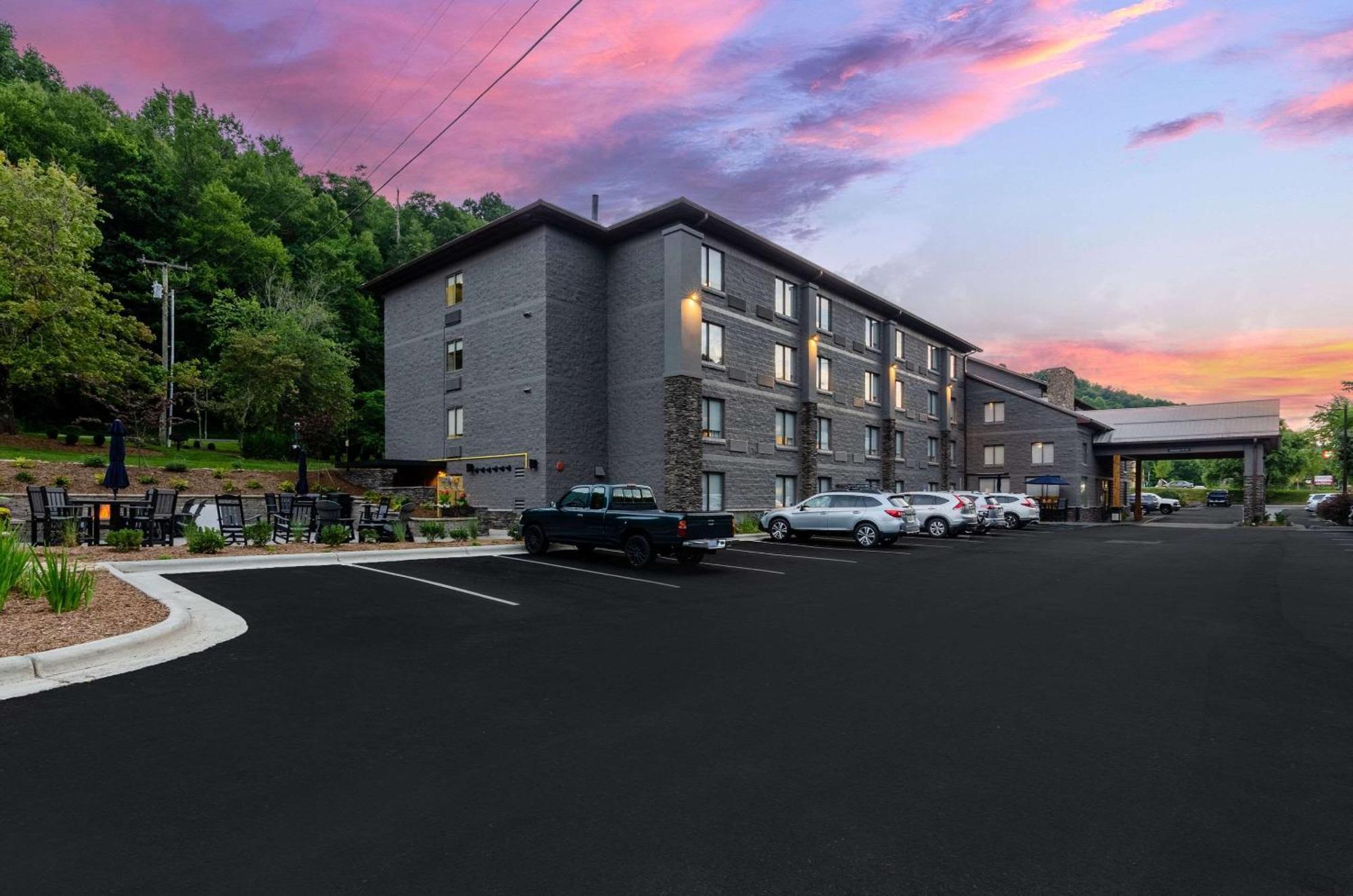 Graystone Lodge, Ascend Hotel Collection Boone Exterior photo