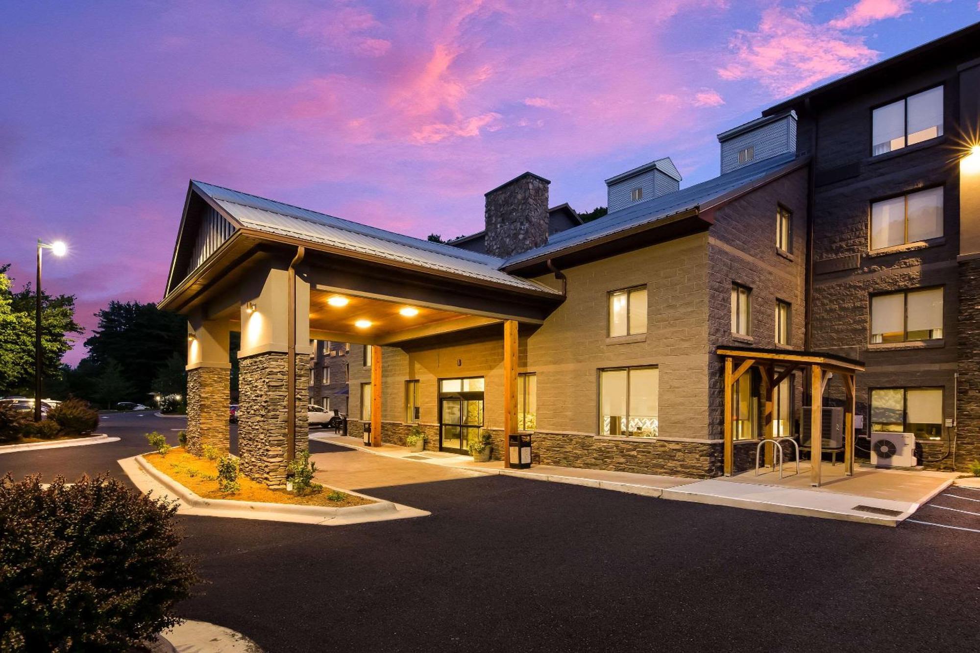 Graystone Lodge, Ascend Hotel Collection Boone Exterior photo