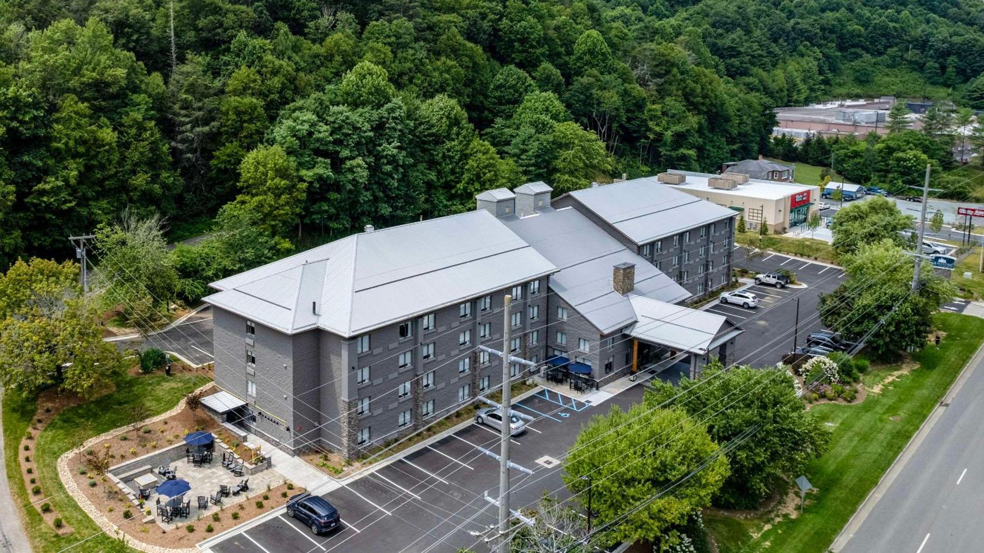 Graystone Lodge, Ascend Hotel Collection Boone Exterior photo